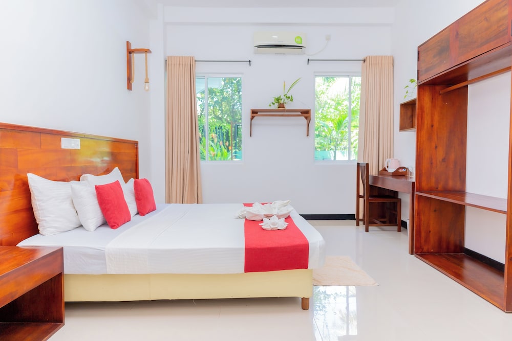 Deluxe Room, 1 Bedroom, Pool View, Ground Floor photo 1