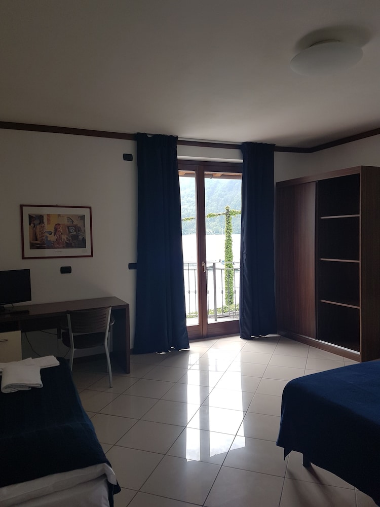 Double or Twin Room - Photo 3