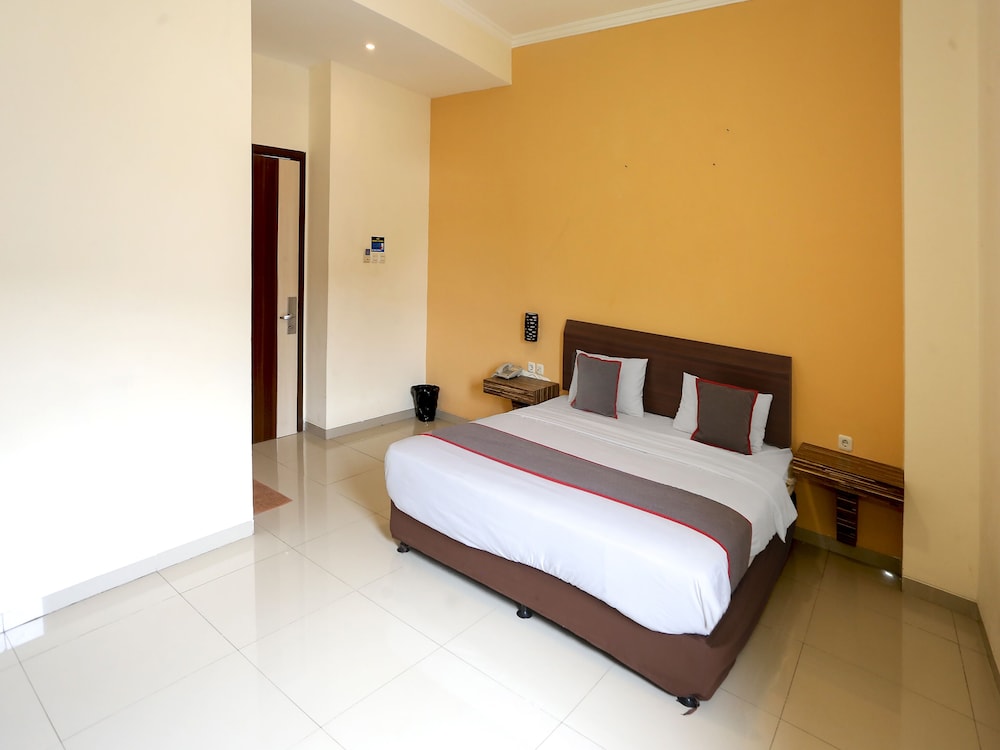 Deluxe Double Room - Photo 9