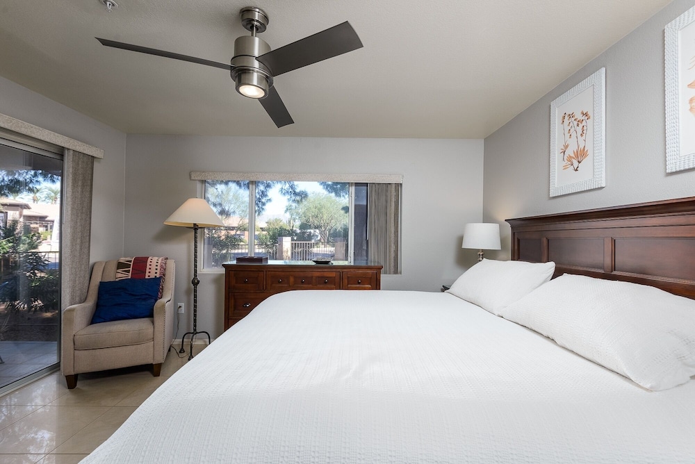 Condo, 2 Bedrooms