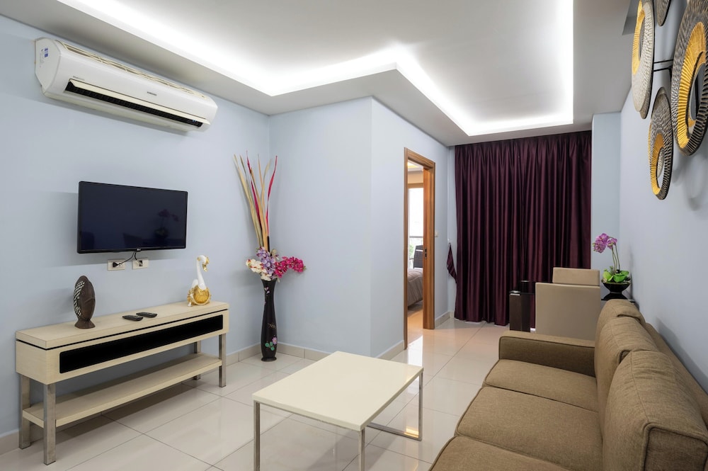 Basic Apartment, Balcony