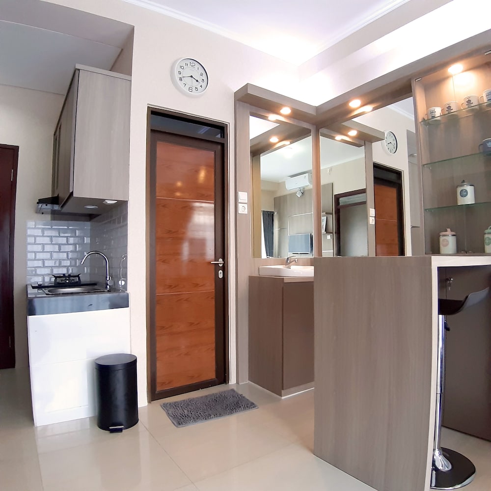 Apartment, 2 Bedrooms - Photo 5
