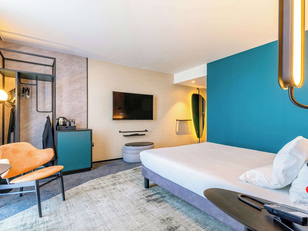 Standard Room, 1 Queen Bed