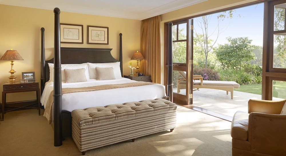 William Holden Two-Bedroom Suites- 2 king beds - Photo 11