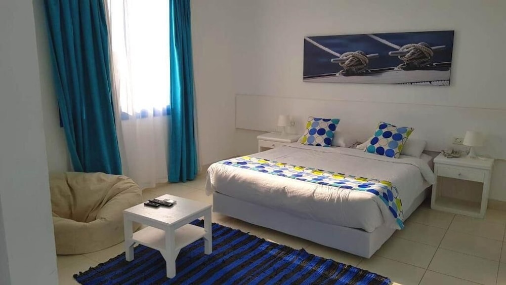 Double or Twin Room, 1 Bedroom, Sea View photo 2