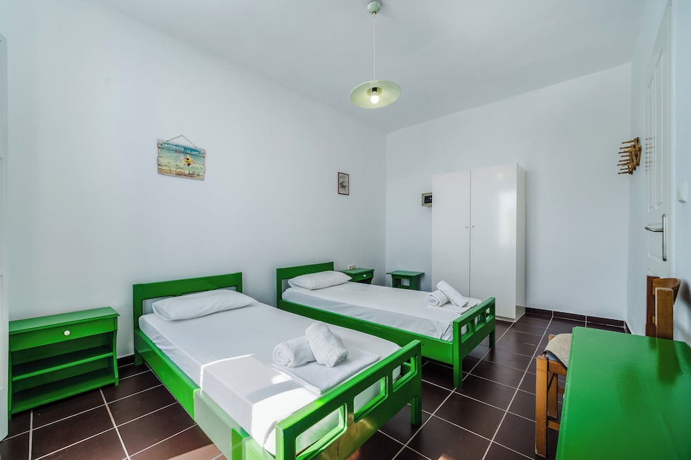 SEA VIEW APARTMENT FOR 4 PERSONS - 5