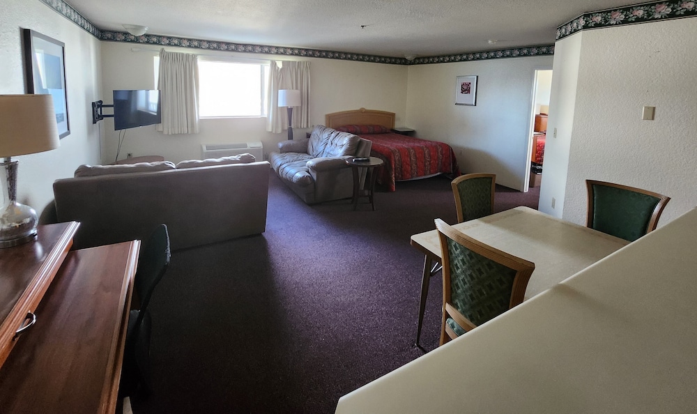 Superior Suite, Multiple Beds, Annex Building