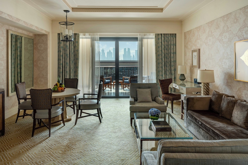 Suite, 1 King Bed (Jumeirah Skyline) - Photo 2
