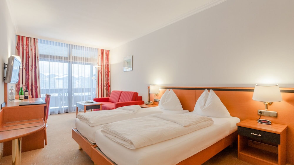 Double Room, 1 Double Bed with Sofa bed photo 3