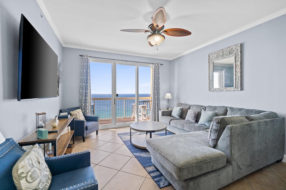 Condo, 3 Bedrooms, Ocean View (1702W)