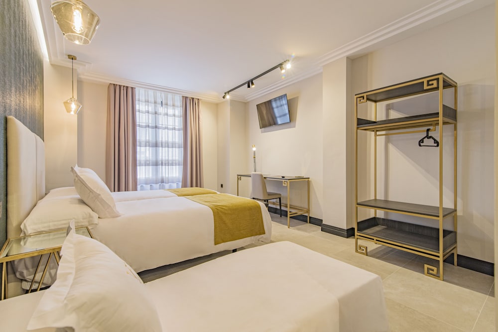 Basic Triple Room - Photo 1