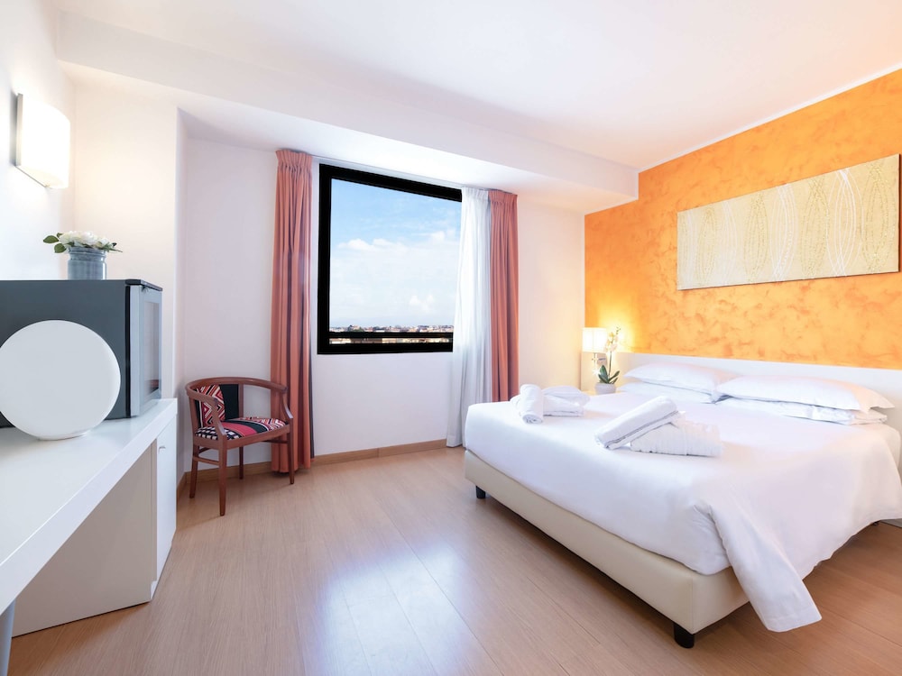Standard Room, 1 Double Bed photo 3