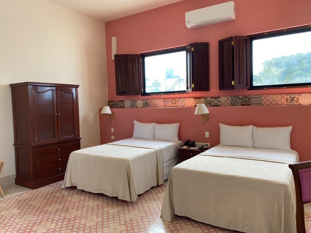 Deluxe Villa, 1 King Bed, Pool Access, Poolside - Photo 7