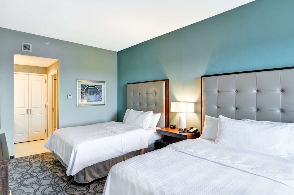 2 Queen 1 Bedroom Suite Mobility Accessible Tub Non-Smoking photo 3