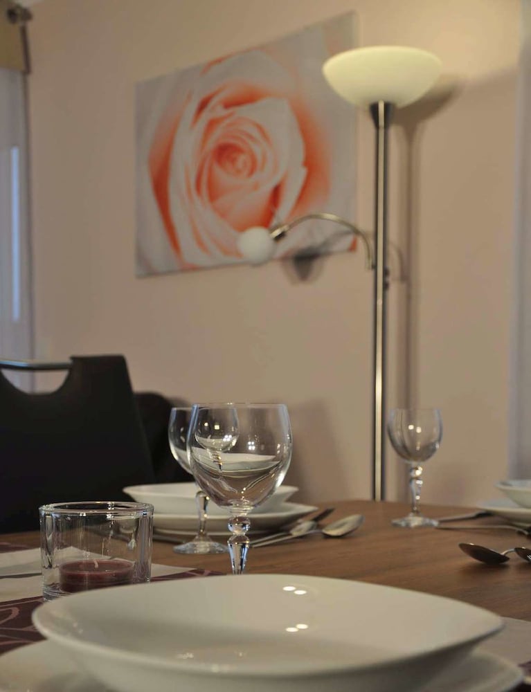 Comfort Apartment, 4 Bedrooms, Terrace, City View photo 2