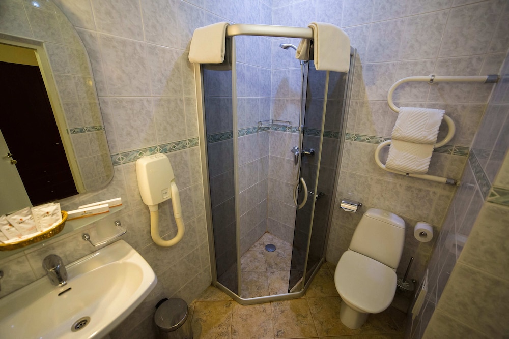 Standard Double or Twin Room photo 2