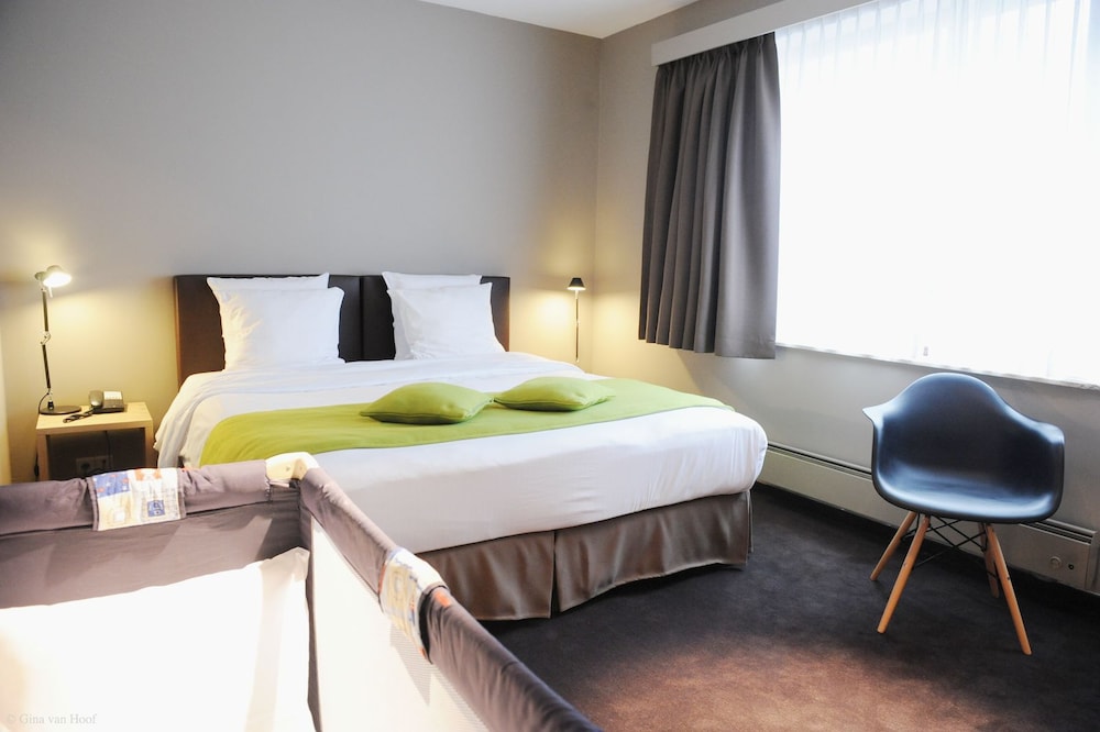 Classic Double or Twin Room - Photo 10