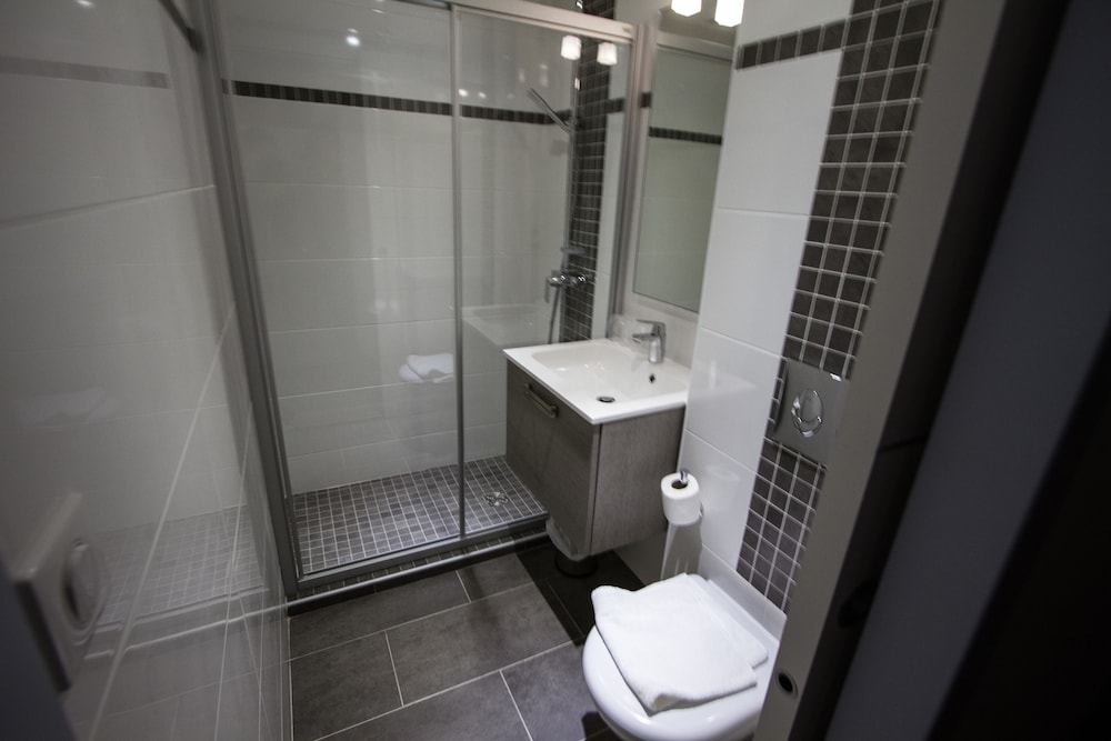 Premium Double Room - Photo 6
