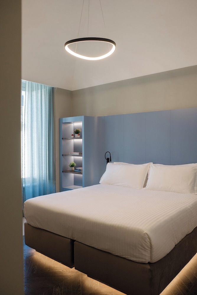 Deluxe Double or Twin Room, City View photo 1