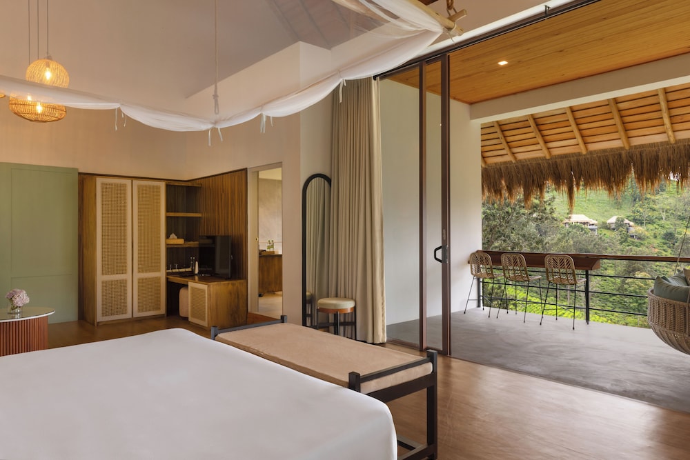 Premium Room, 1 Bedroom, Mountain View, Executive Level photo 3