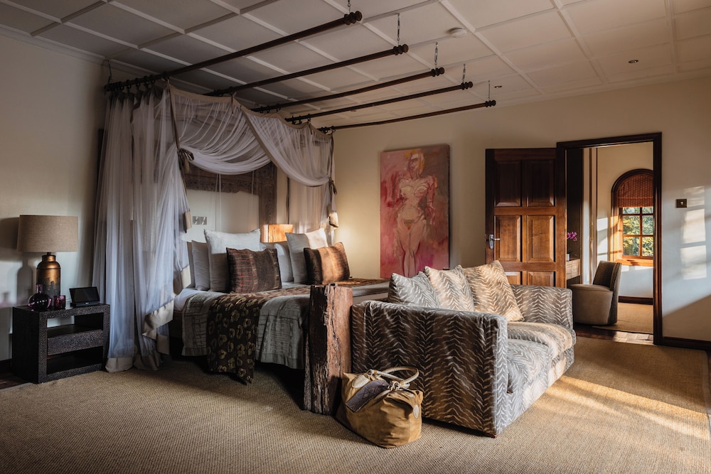 Master Bedroom 1 photo 1
