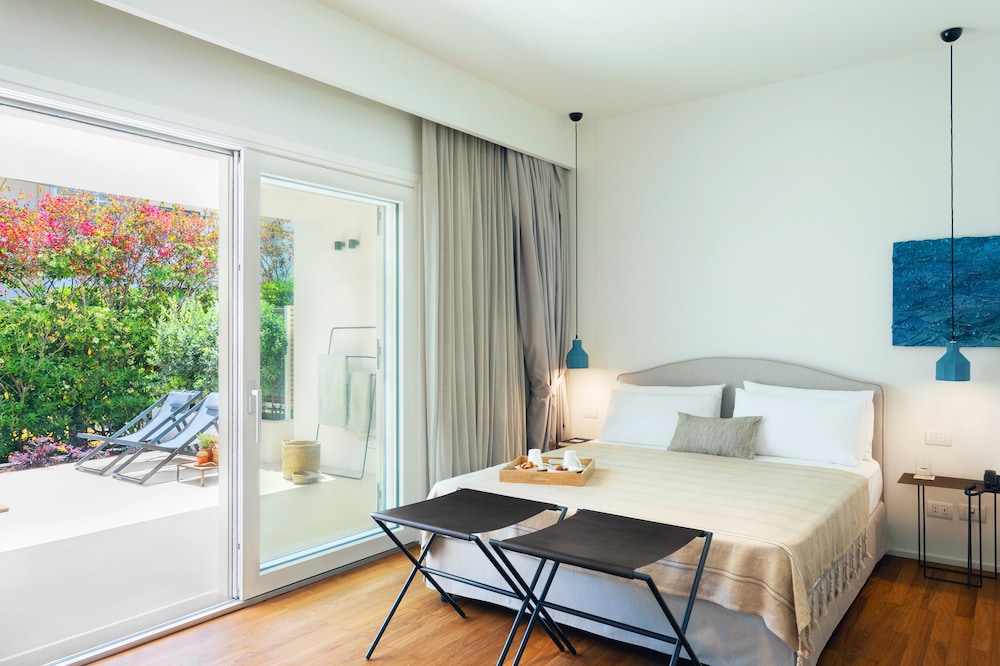Executive Room, Jetted Tub