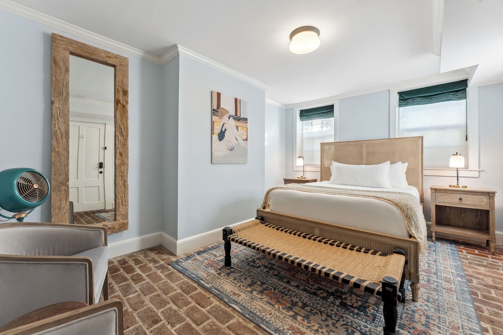 Room, 1 Queen Bed (Garden)