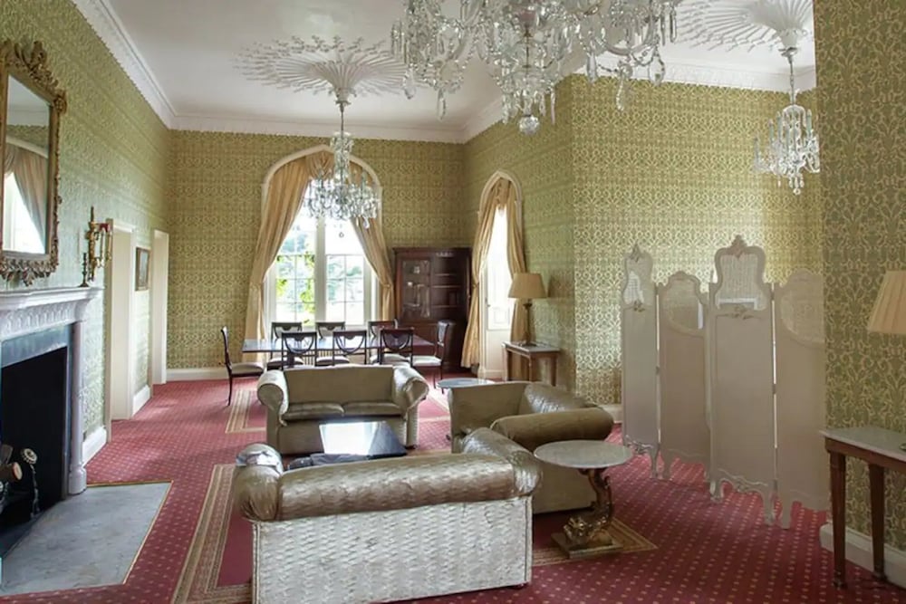 Honeymoon Suite photo 2