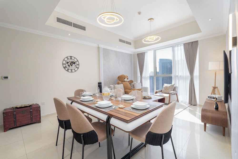 Exclusive Apartment, 3 Bedrooms, City View
