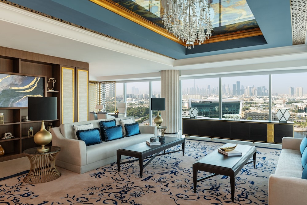Royal Double or Twin Room, 2 Bedrooms, Corner