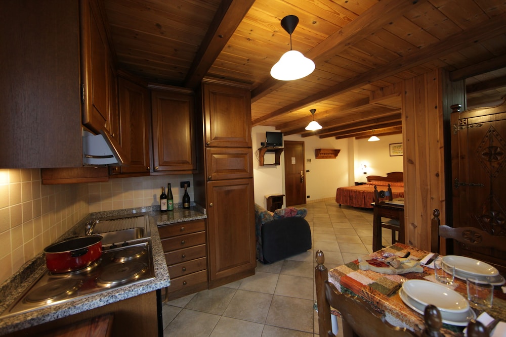 Studio, Kitchen photo 3