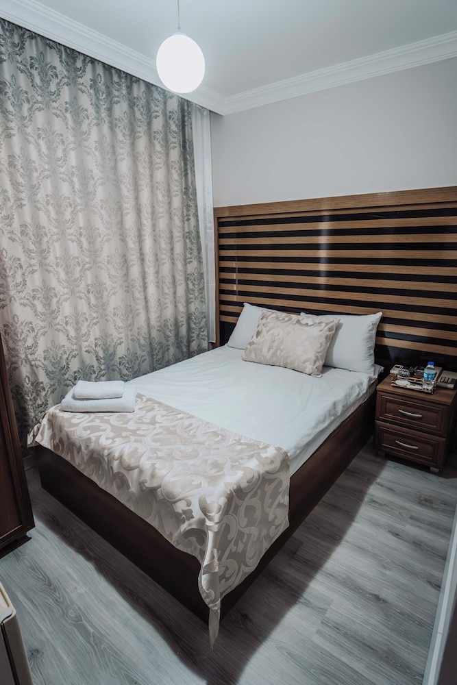 Standard Double Room, City View - Photo 2