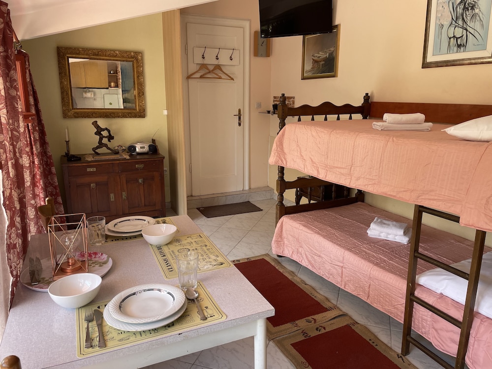 Apartment, 1 Bedroom, Garden View