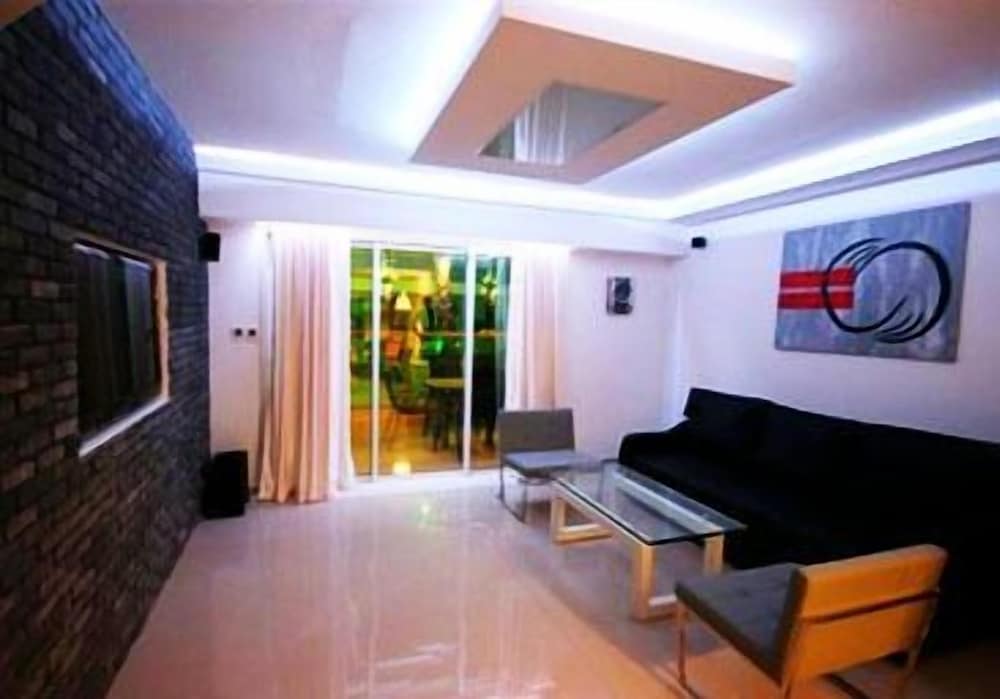 Apartment, 2 Bedrooms, Accessible