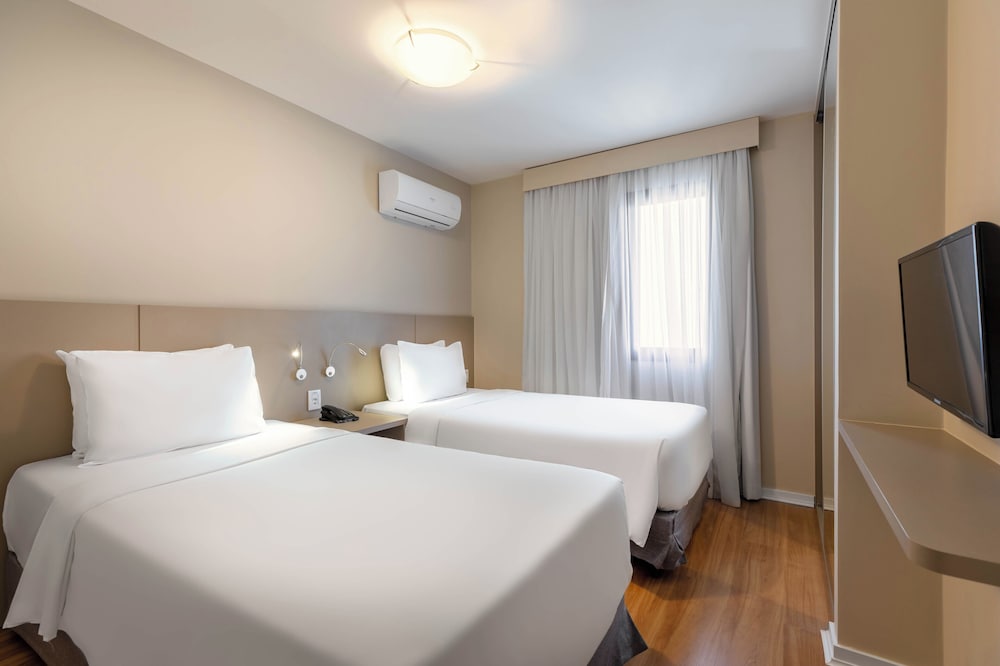 Superior Room, Multiple Beds - Photo 6