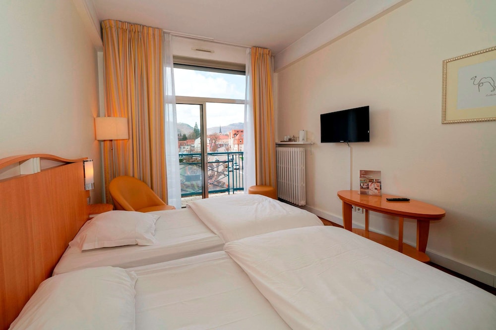 Deluxe Double or Twin Room - Photo 3