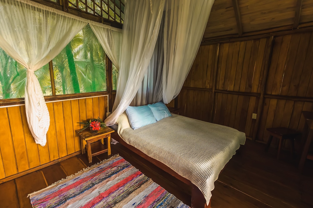 Panoramic Bungalow photo 2