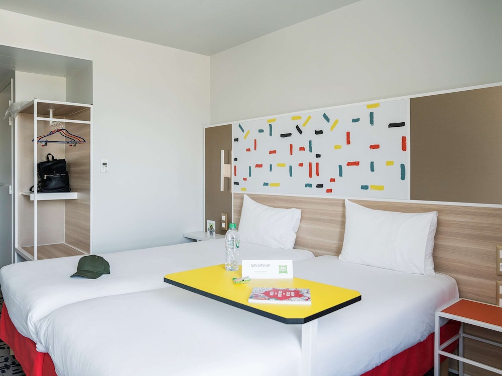 Standard Room, 2 Twin Beds photo 3