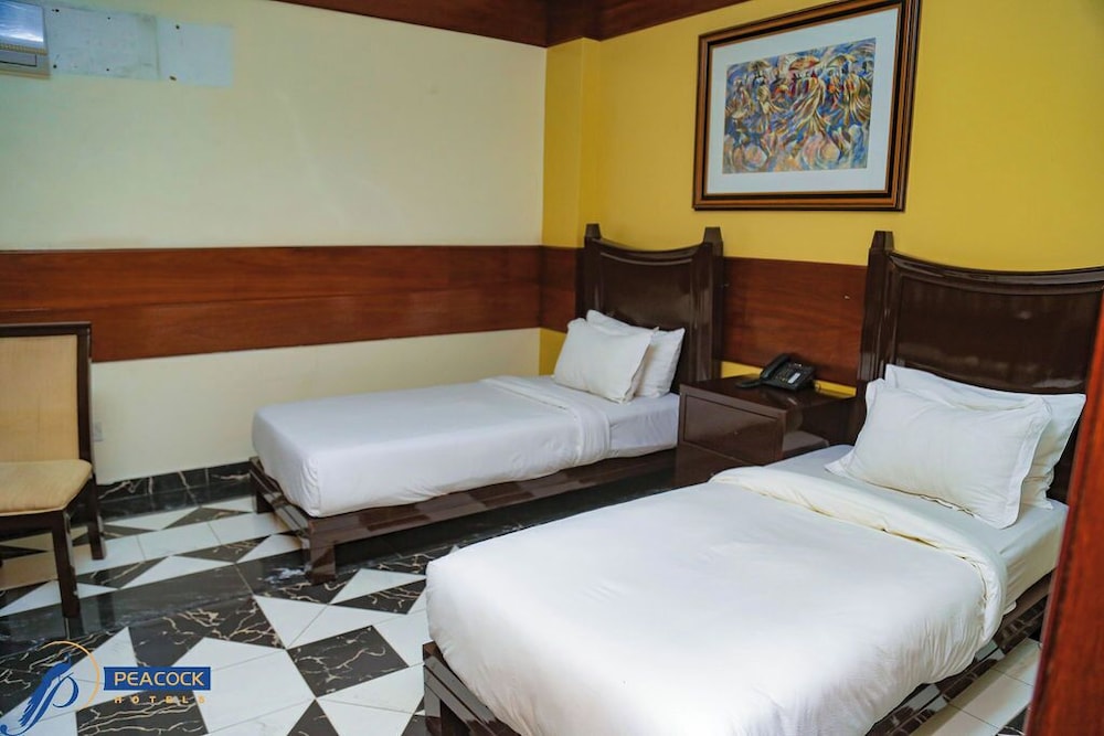 Standard Twin Room - Photo 3