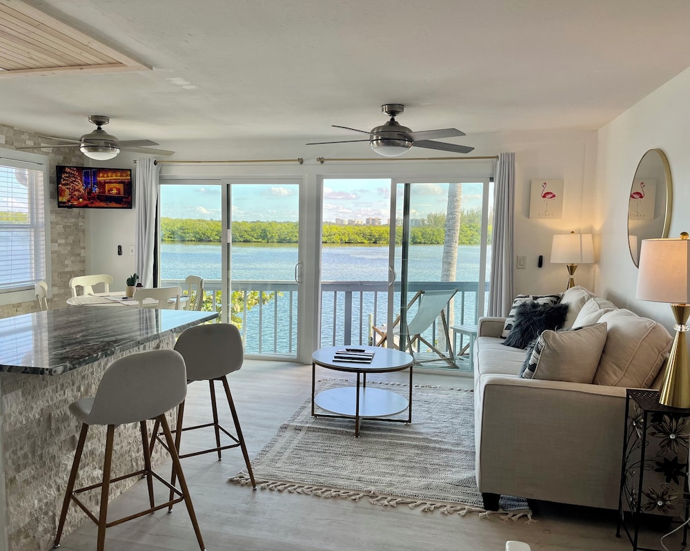 Family Townhome, 2 Bedrooms, Bay View