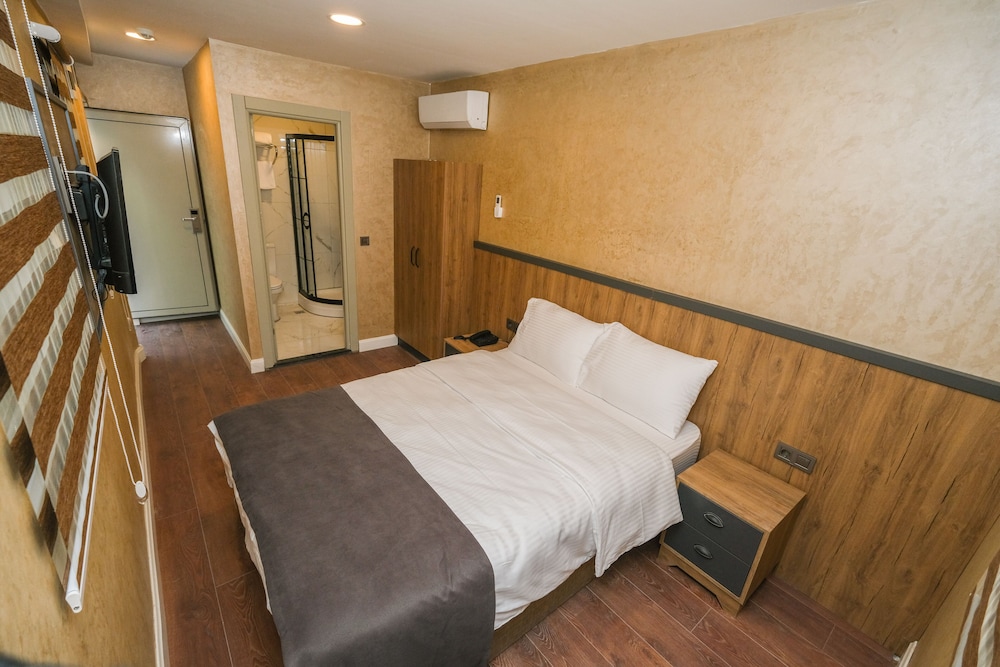 Standard Double Room photo 3
