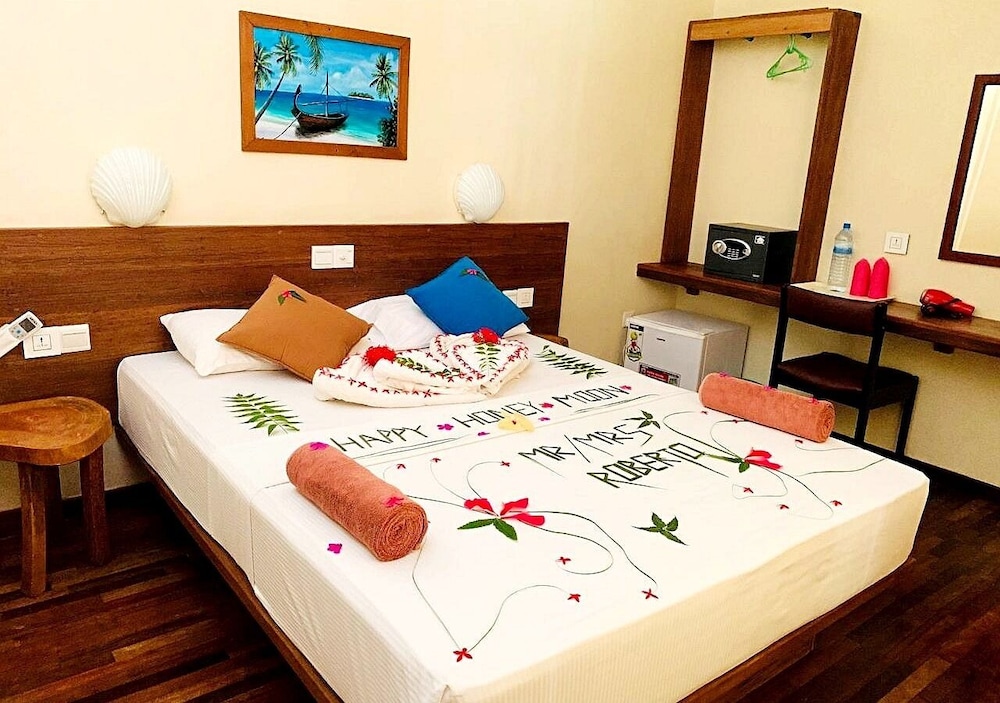 Deluxe Room, 1 Queen Bed