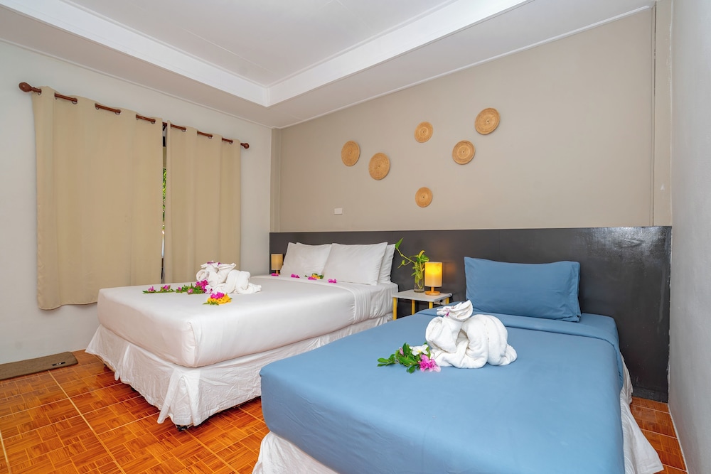 Deluxe Family Room Seaview