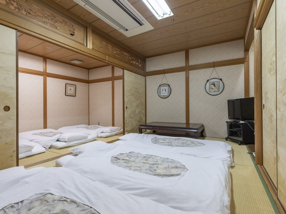 Japanese Style Room (1-6 People), Non Smoking photo 3