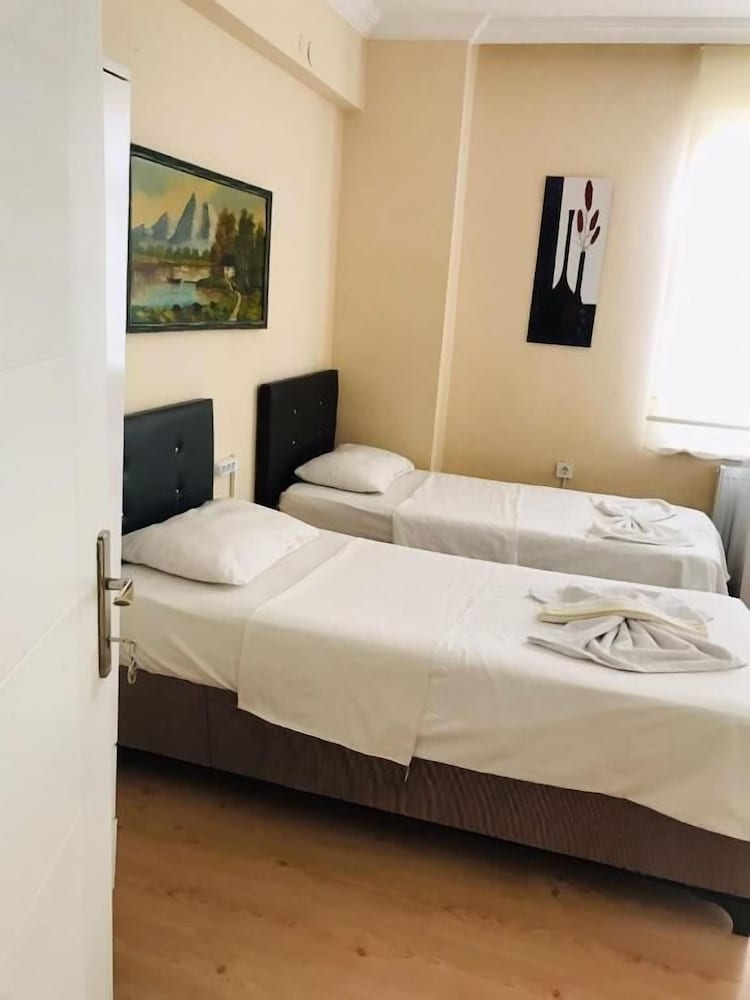 Standard Twin Room, City View
