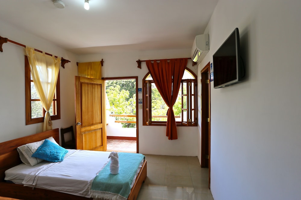 Standard Double Room, 1 Bedroom, Garden Area photo 3