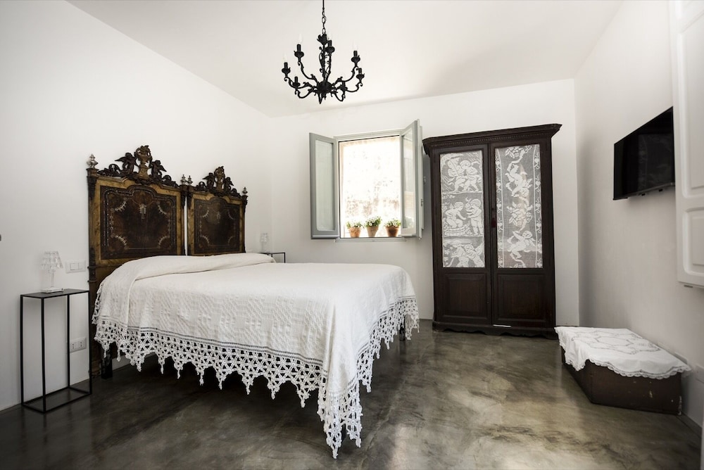 Double Room, Balcony (Ignazio, first floor) photo 1