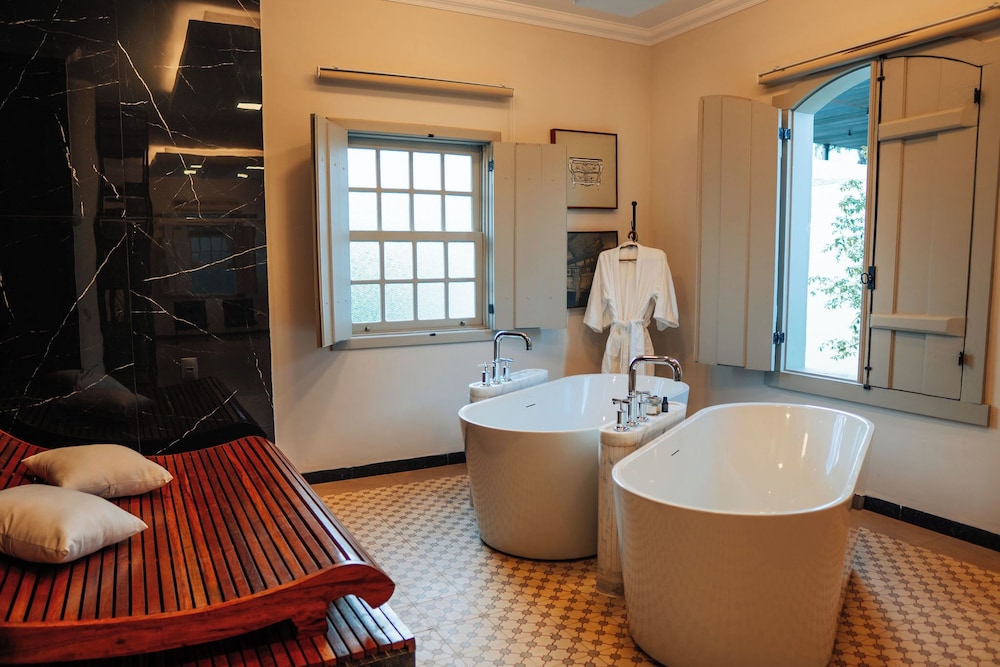 Deluxe Chalet photo 2