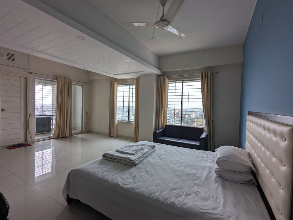 Deluxe Studio, Balcony, City View