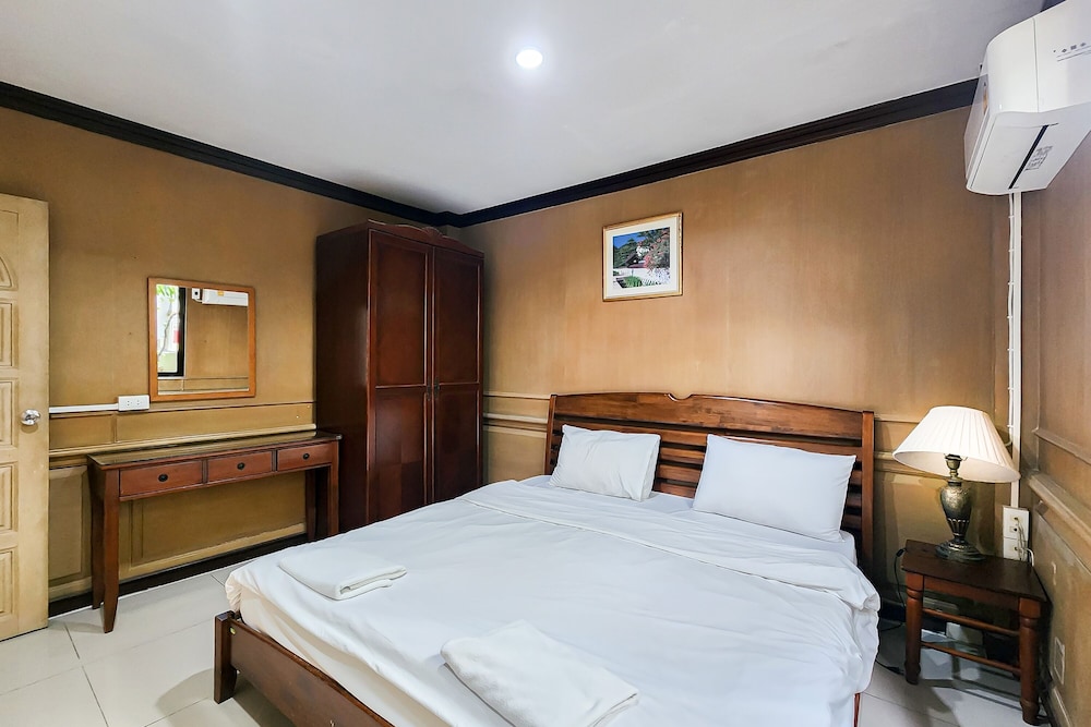 Two Bedroom One Bath photo 3